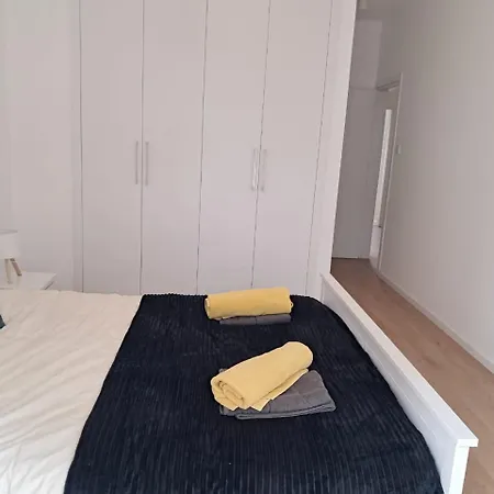 Spacious Dasoudi 3br Apartament